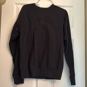 Crew neck sweatshirt